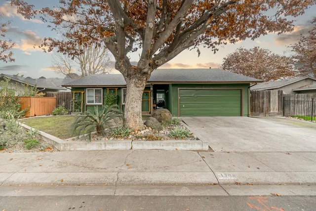 $450,000 | 1704 Woolston Way, Modesto, CA 95355