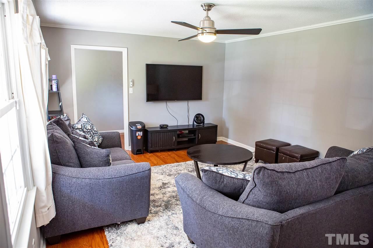 3463 Hope Valley Road Durham, NC 27707 - Photo 4 of 14 Gallery Image 4