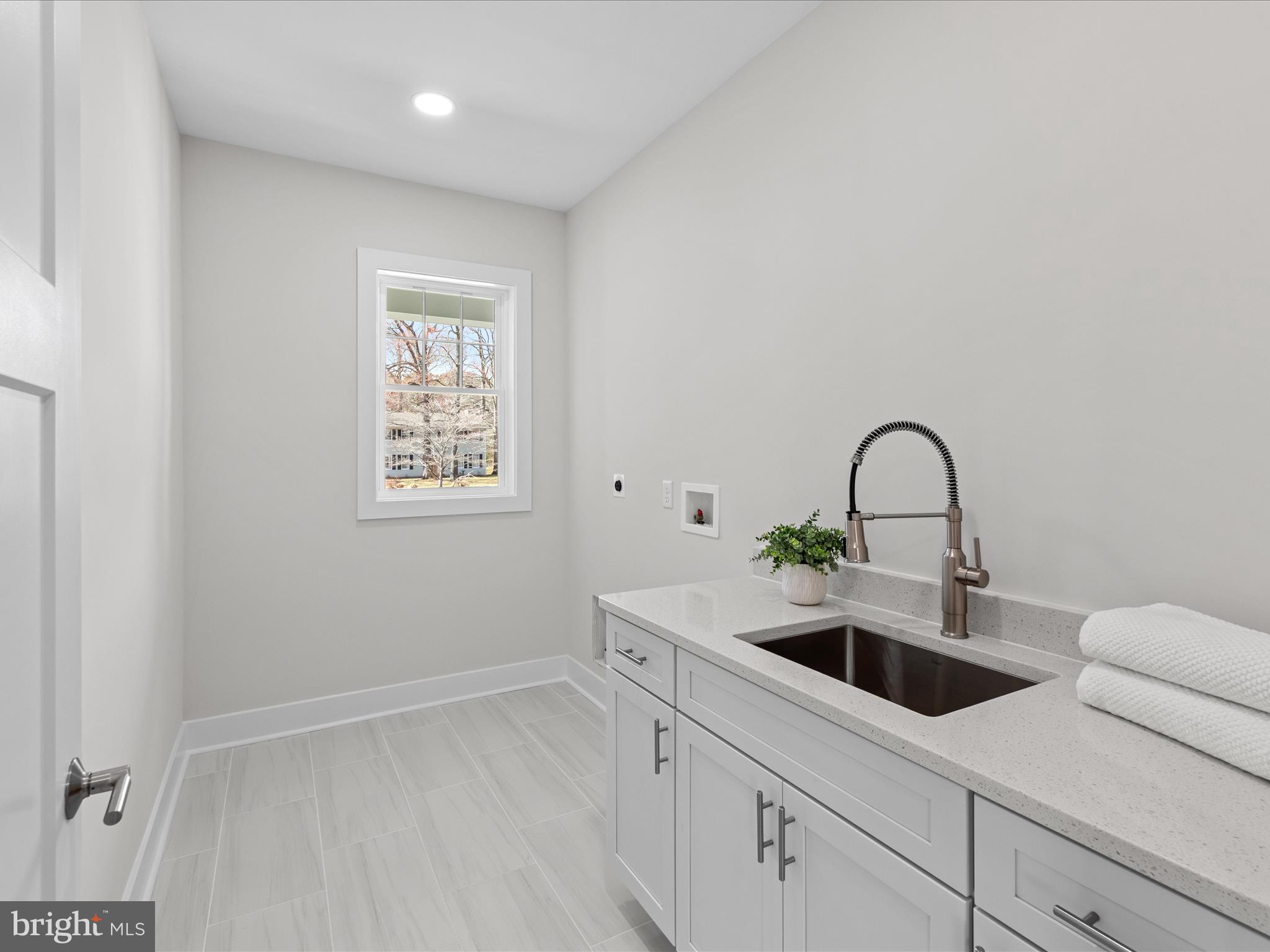 34 Rivers End Drive Seaford, DE 19973 - Photo 46 of 68 Main Level Laundry