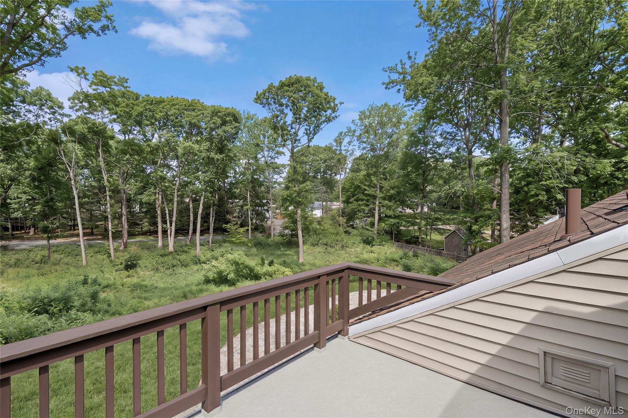 600 Highwood Road Southold, NY 11971 - Photo 12 of 14 Loft Mini Terrace overlooking backyard