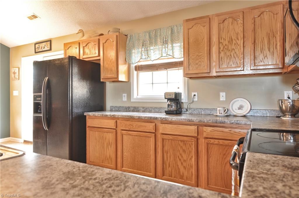 928 Beckner Road Lexington, NC 27292 - Photo 10 of 26 Gallery Image 10