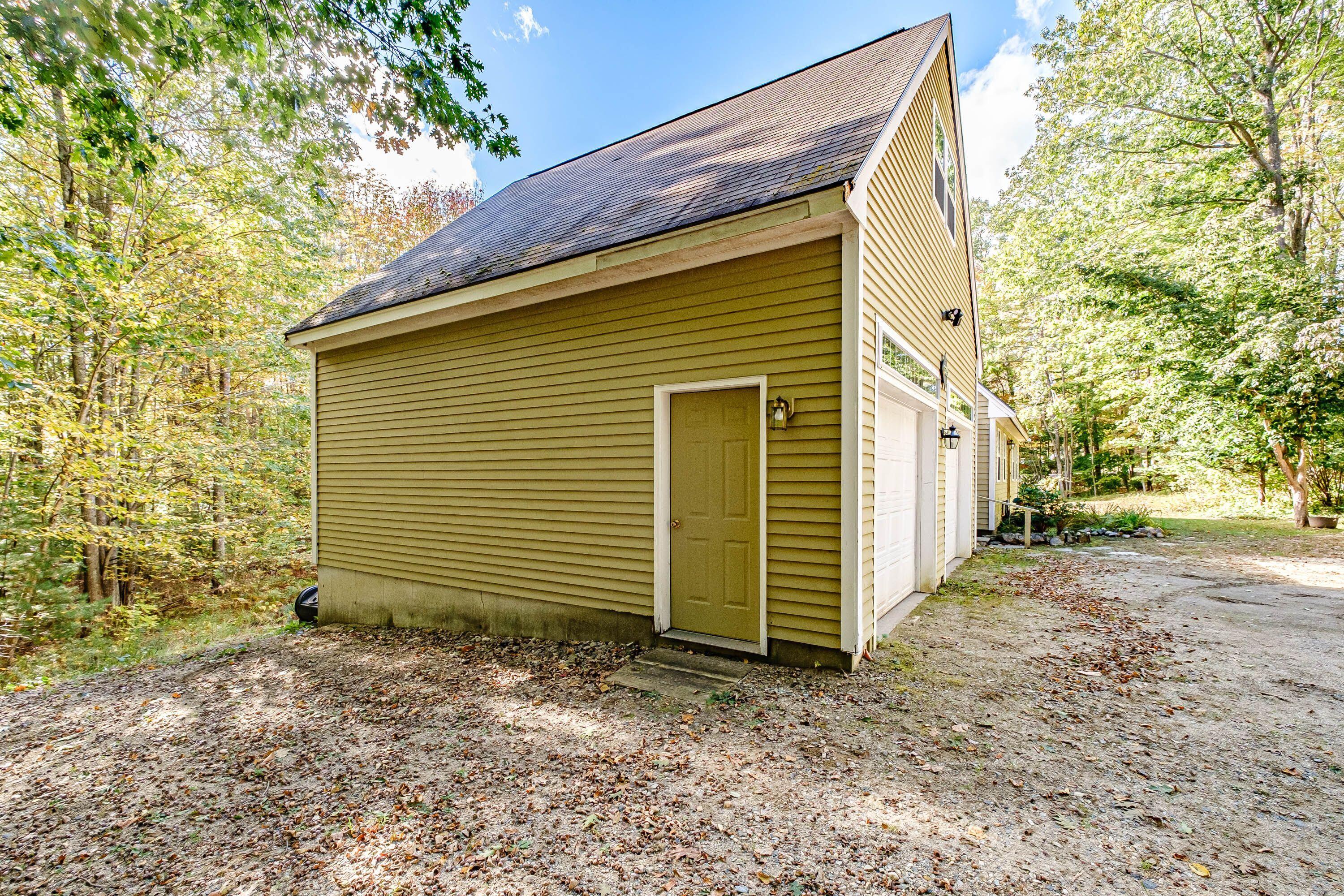 633 Deering Ridge Road Waterboro, ME 04030 - Photo 2 of 36 633 36