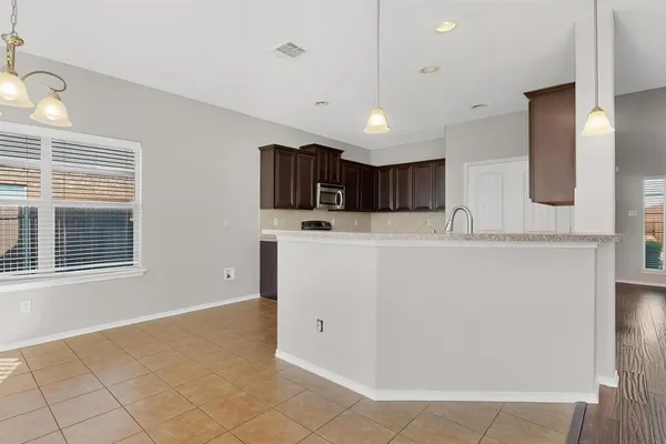 $315,000 | 228 Bob White Drive, Red Oak, TX 75154