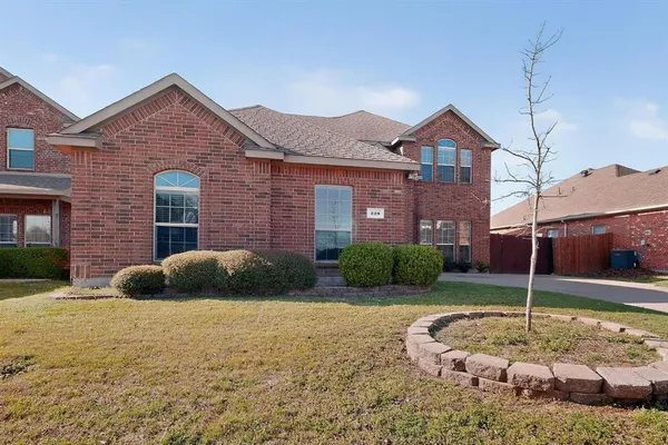 $315,000 | 228 Bob White Drive, Red Oak, TX 75154