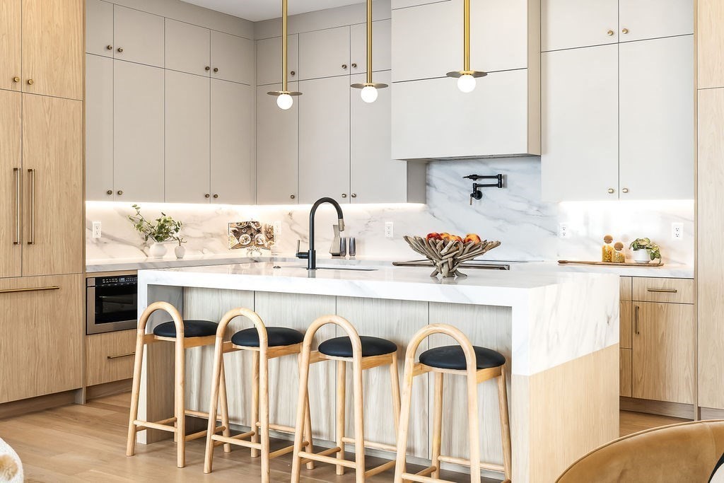 1597 Centre Street Newton, MA 02461 - Photo 8 of 22