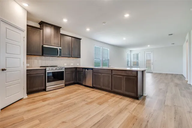 $310,017 | 1518 Newsted Drive, Seagoville, TX 75159