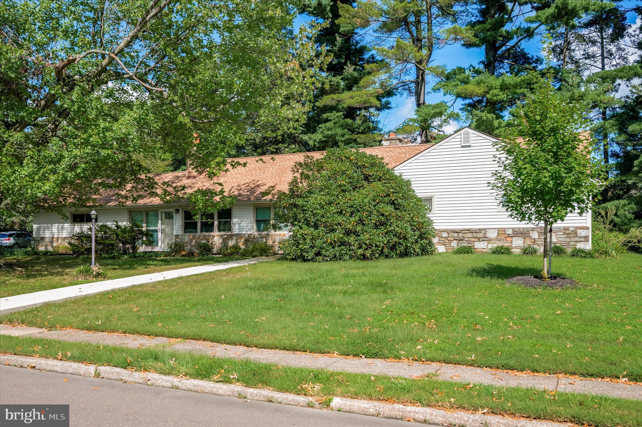 835 Llanfair Road Jenkintown, PA 19046 - Photo 1 of 34 Gallery Image 1
