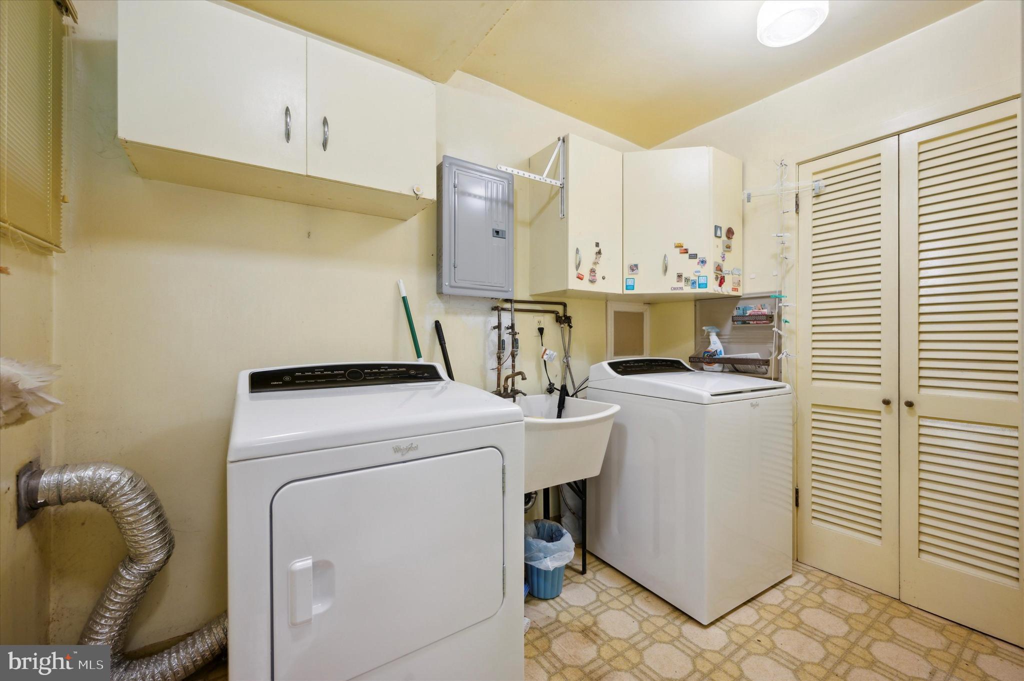 835 Llanfair Road Jenkintown, PA 19046 - Photo 12 of 34 Laundry Room