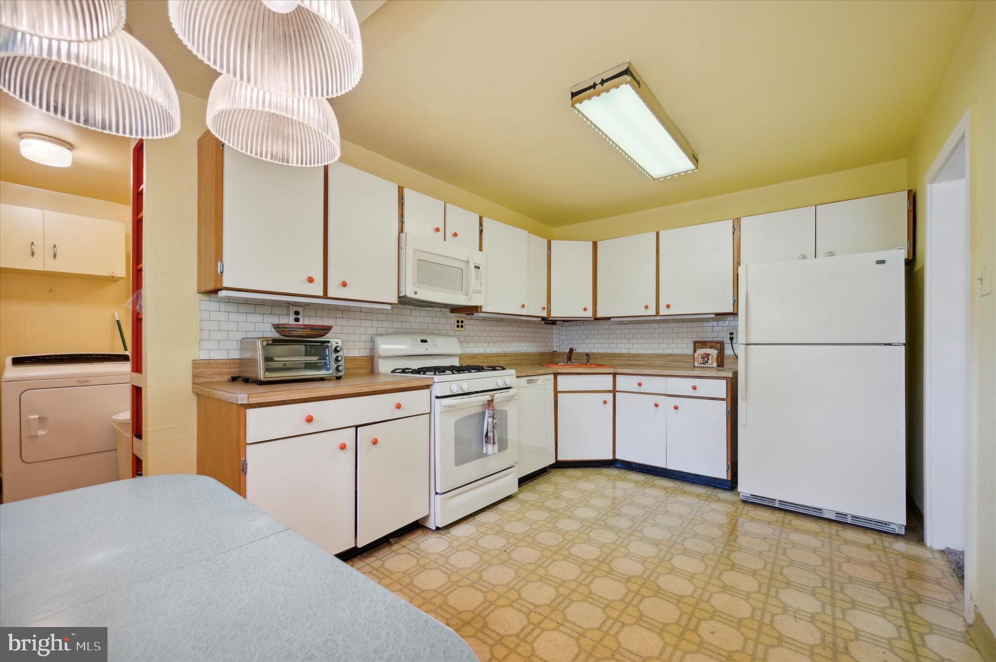 835 Llanfair Road Jenkintown, PA 19046 - Photo 10 of 34 Gallery Image 10