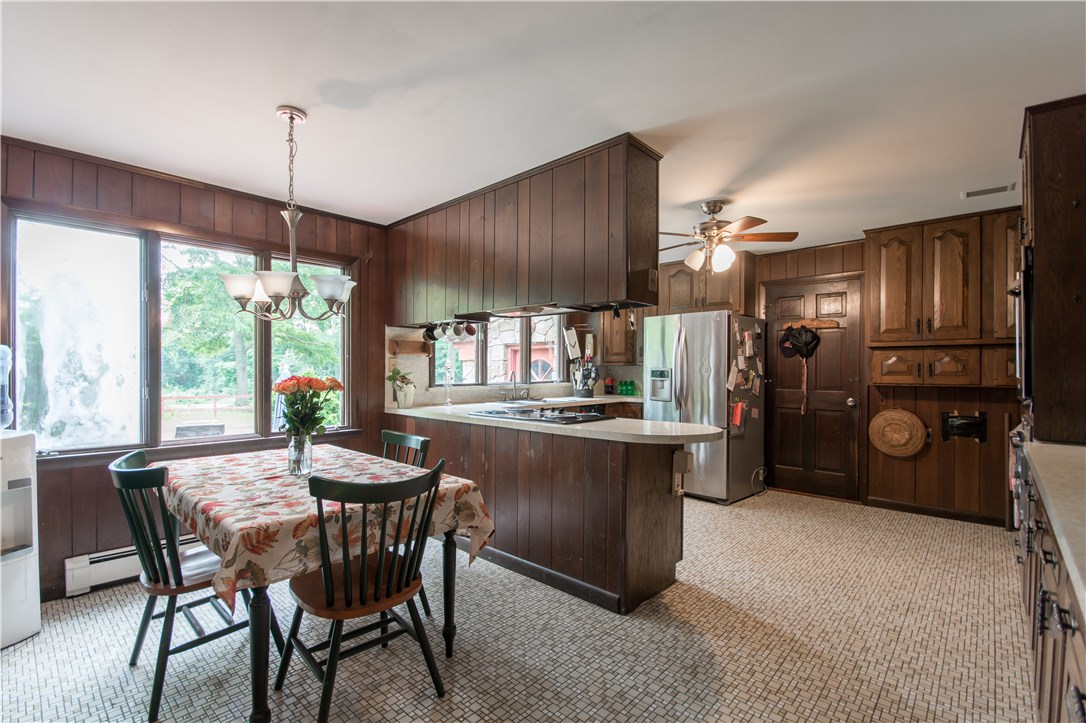440 Asa Davol Road Tiverton, RI 02878 - Photo 13 of 40 Gallery Image 13