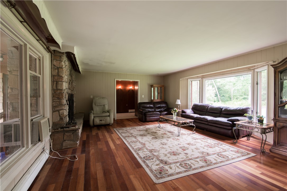 440 Asa Davol Road Tiverton, RI 02878 - Photo 17 of 40 Gallery Image 17