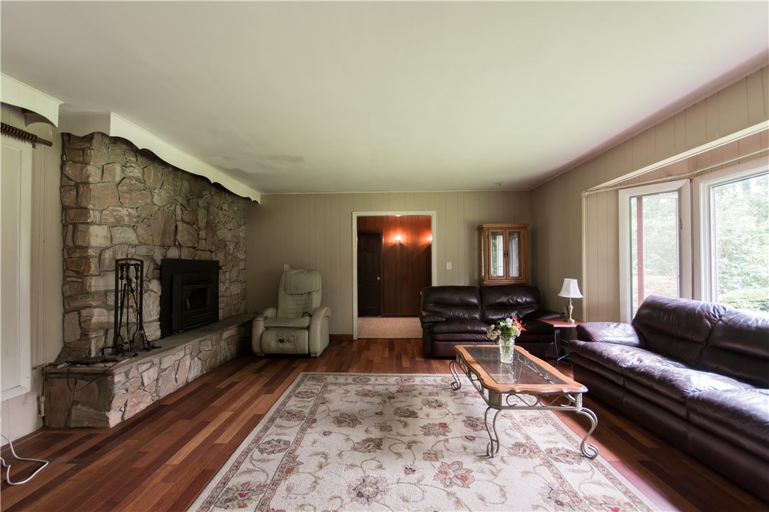 440 Asa Davol Road Tiverton, RI 02878 - Photo 18 of 40 Gallery Image 18