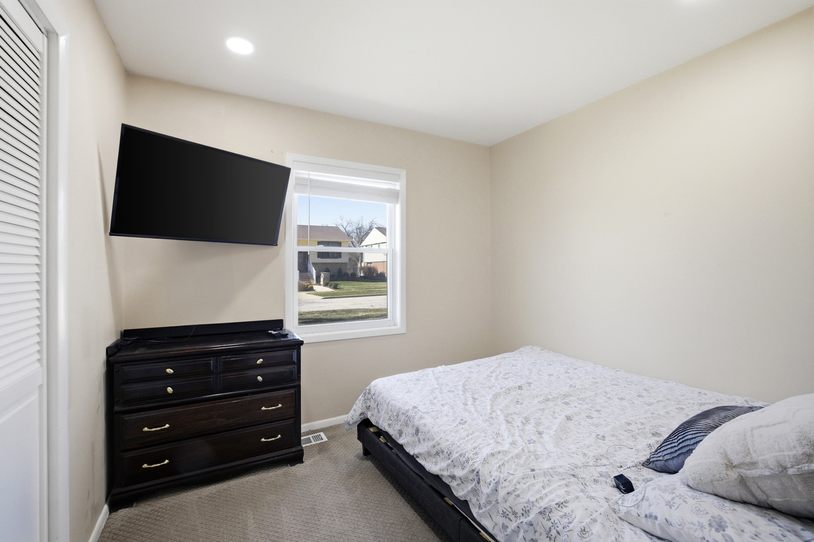 205 Villa Road Streamwood, IL 60107 - Photo 11 of 18