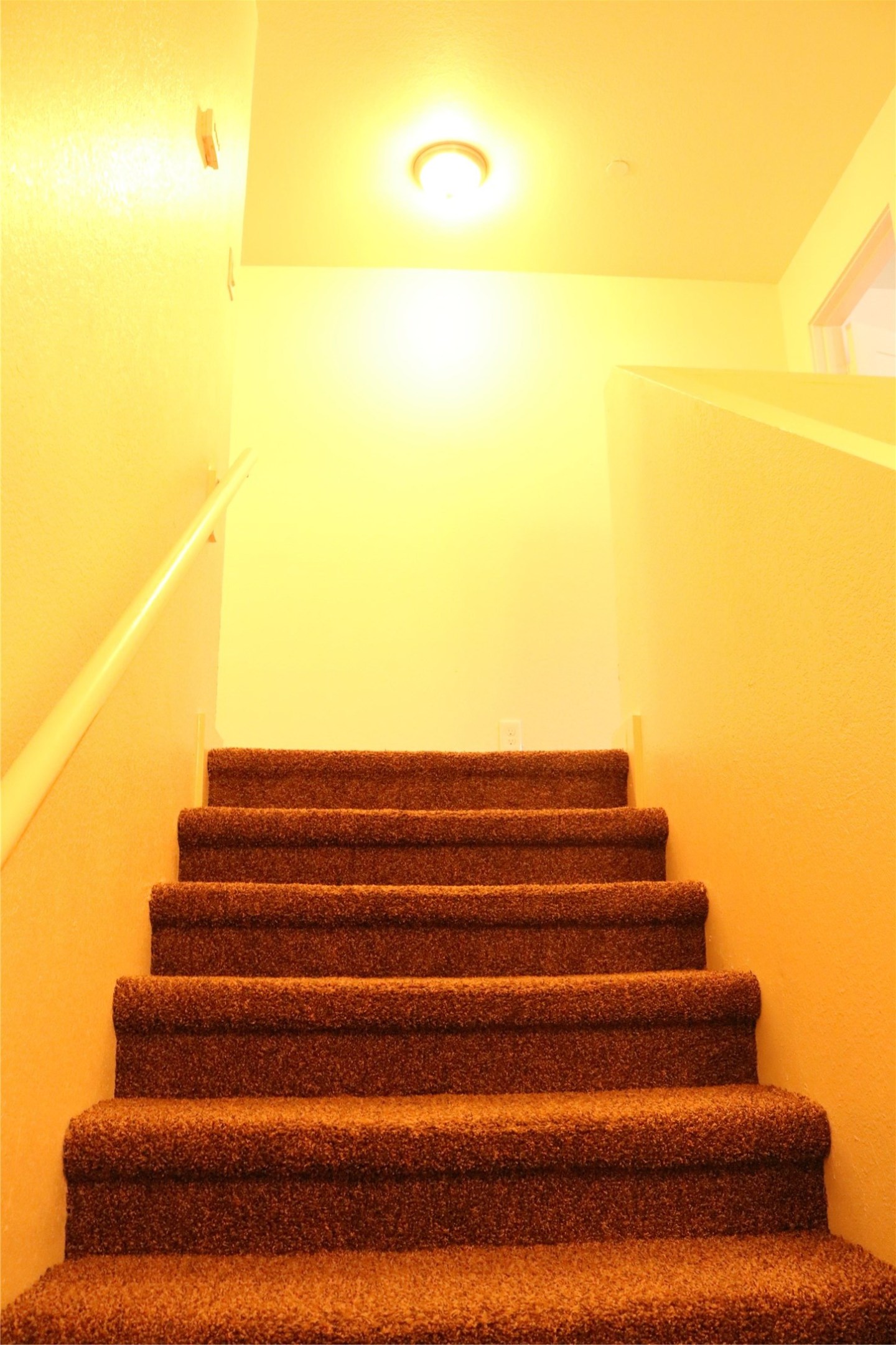 10535 Mills Road, Unit 9B Houston, TX 77070 - Photo 34 of 48 a view of entryway with wooden floor