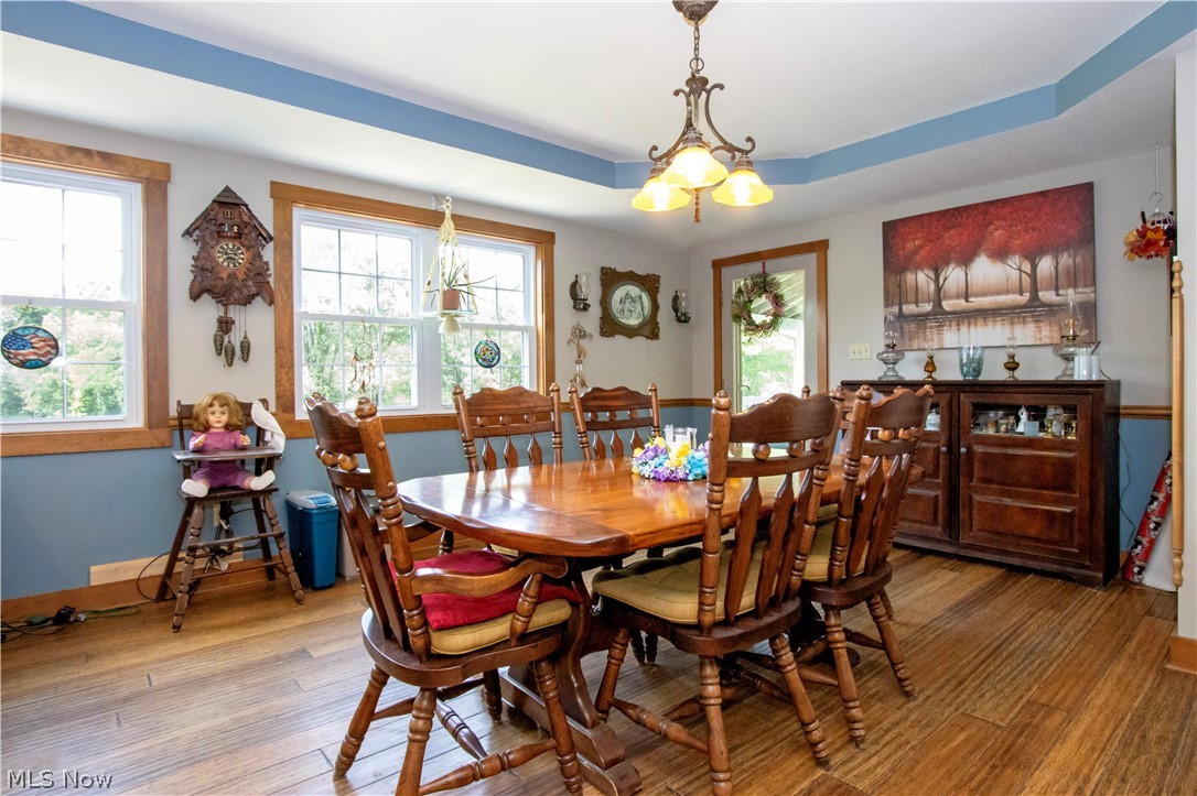 1043 North Honeytown Road Wooster, OH 44691 - Photo 9 of 46 Dining area