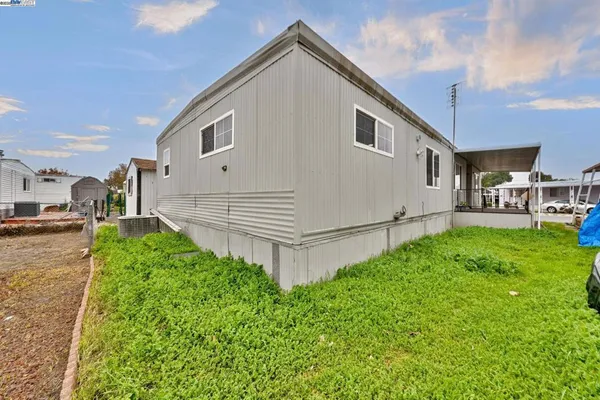 $109,999 | 5040 Jackson Street, North Highlands, CA 95660