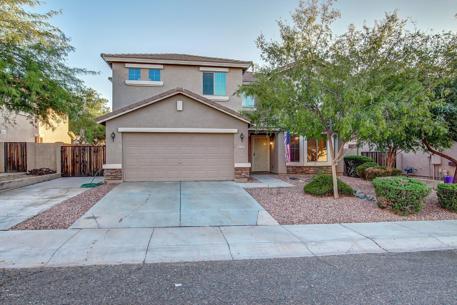 2337 West Steed Ridge Phoenix, AZ 85085 - Photo 3 of 47 0003-Steed (3)