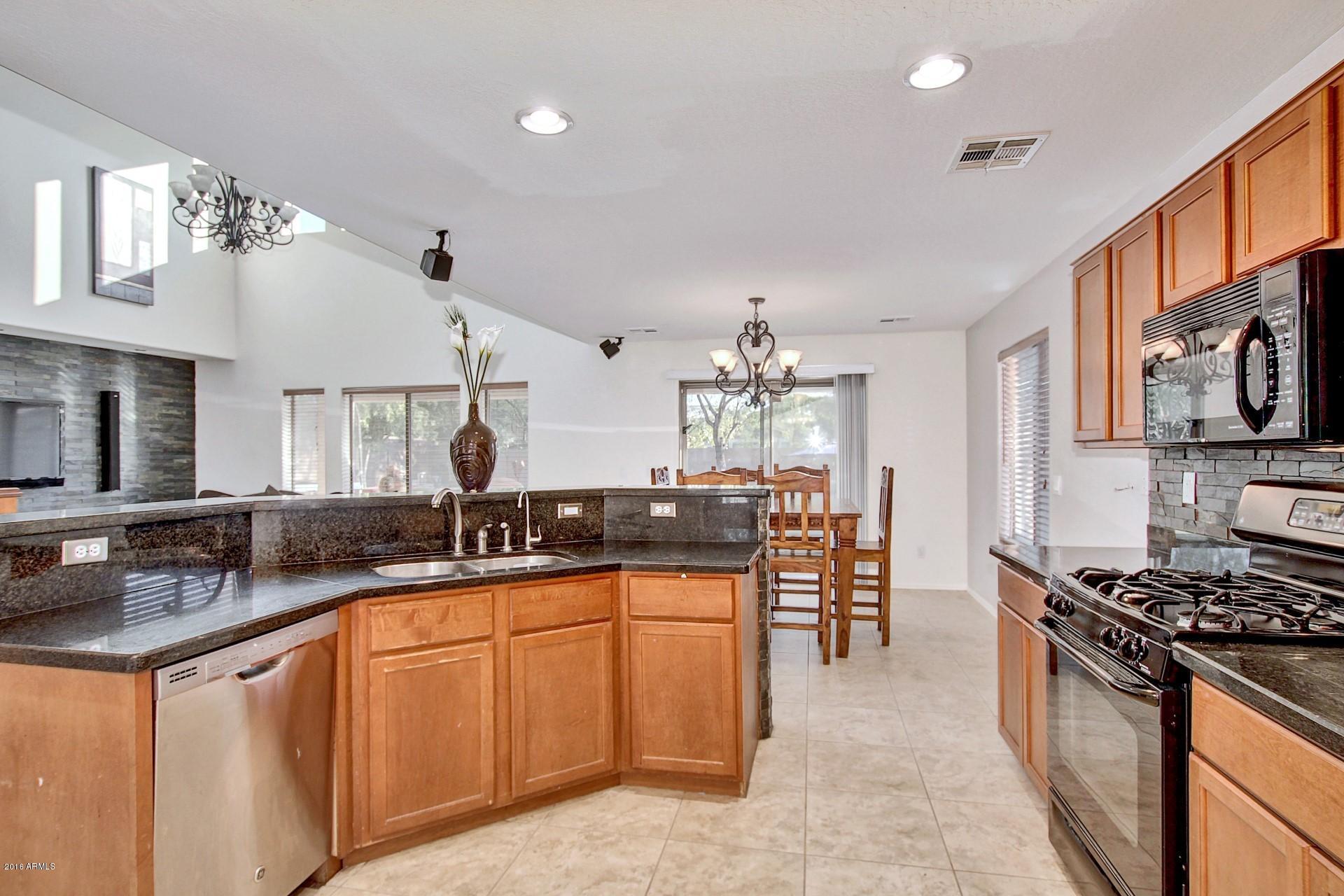 2337 West Steed Ridge Phoenix, AZ 85085 - Photo 8 of 47 0013-Steed (13)