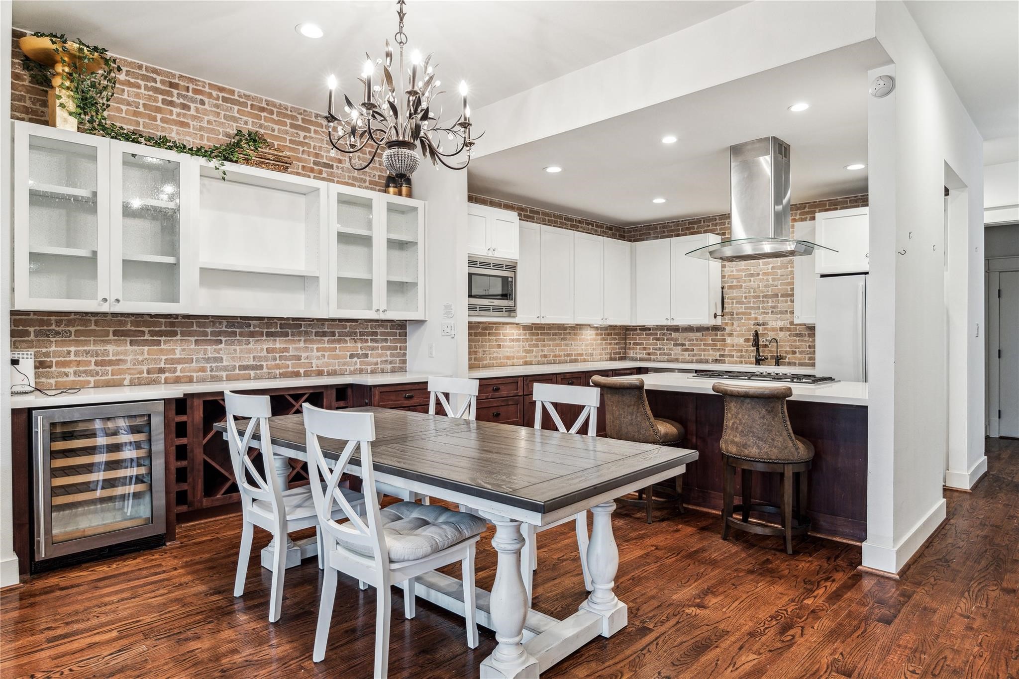 204 Knox Street Houston, TX 77007 - Photo 2 of 16