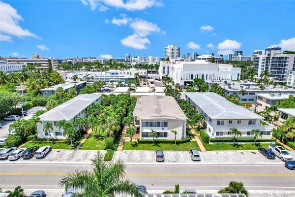 $2,300 | 1029 94th Street, Unit 12, Bay Harbor Islands, FL 33154