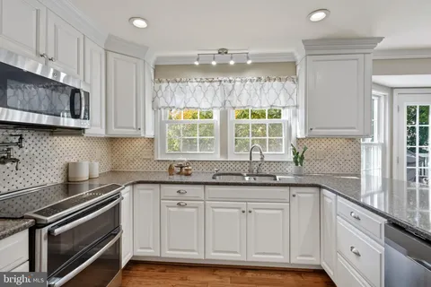 $760,000 | 3899 Triad Court, Woodbridge, VA 22192