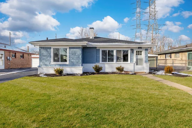$199,900 | 1278 Balmoral Avenue, Calumet City, IL 60409