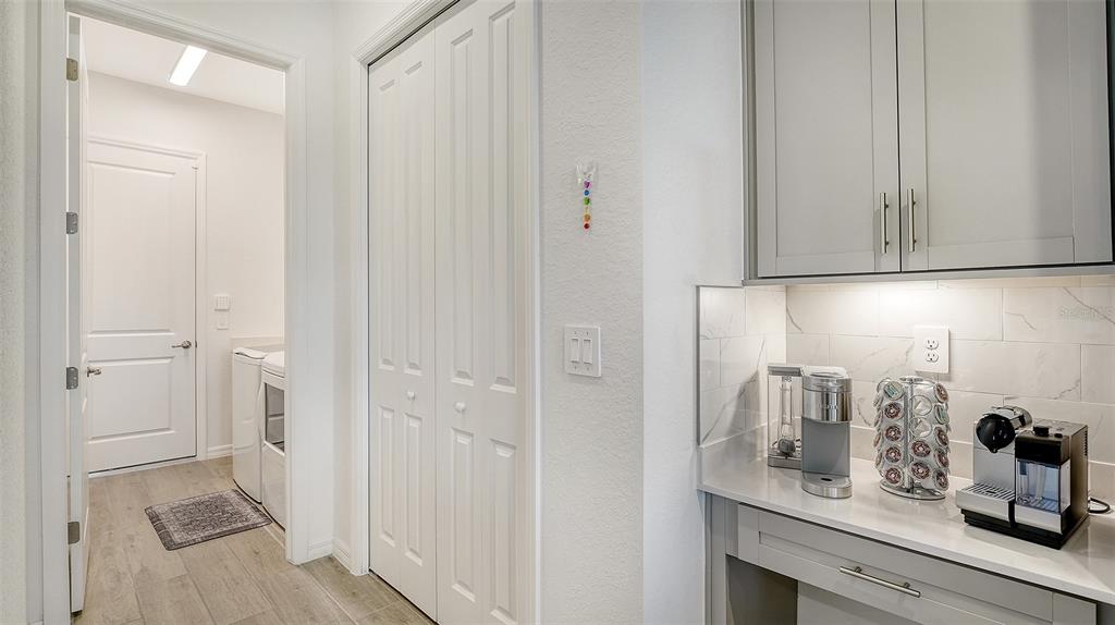 12716 Tulum Loop Venice, FL 34293 - Photo 15 of 97