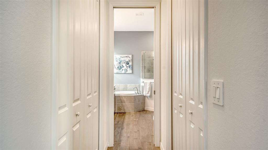 12716 Tulum Loop Venice, FL 34293 - Photo 20 of 97