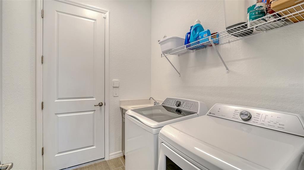 12716 Tulum Loop Venice, FL 34293 - Photo 30 of 97