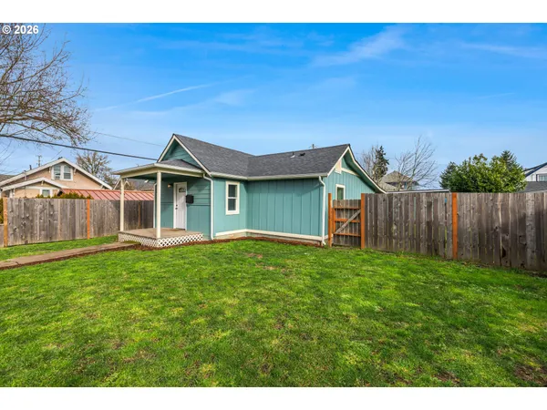 $379,000 | 110 South Lincoln Street, Newberg, OR 97132