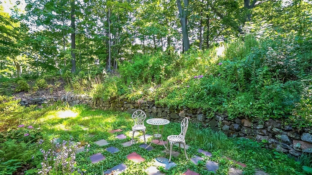60 Allen Street Lexington, MA 02421 - Photo 37 of 42 Gallery Image 37