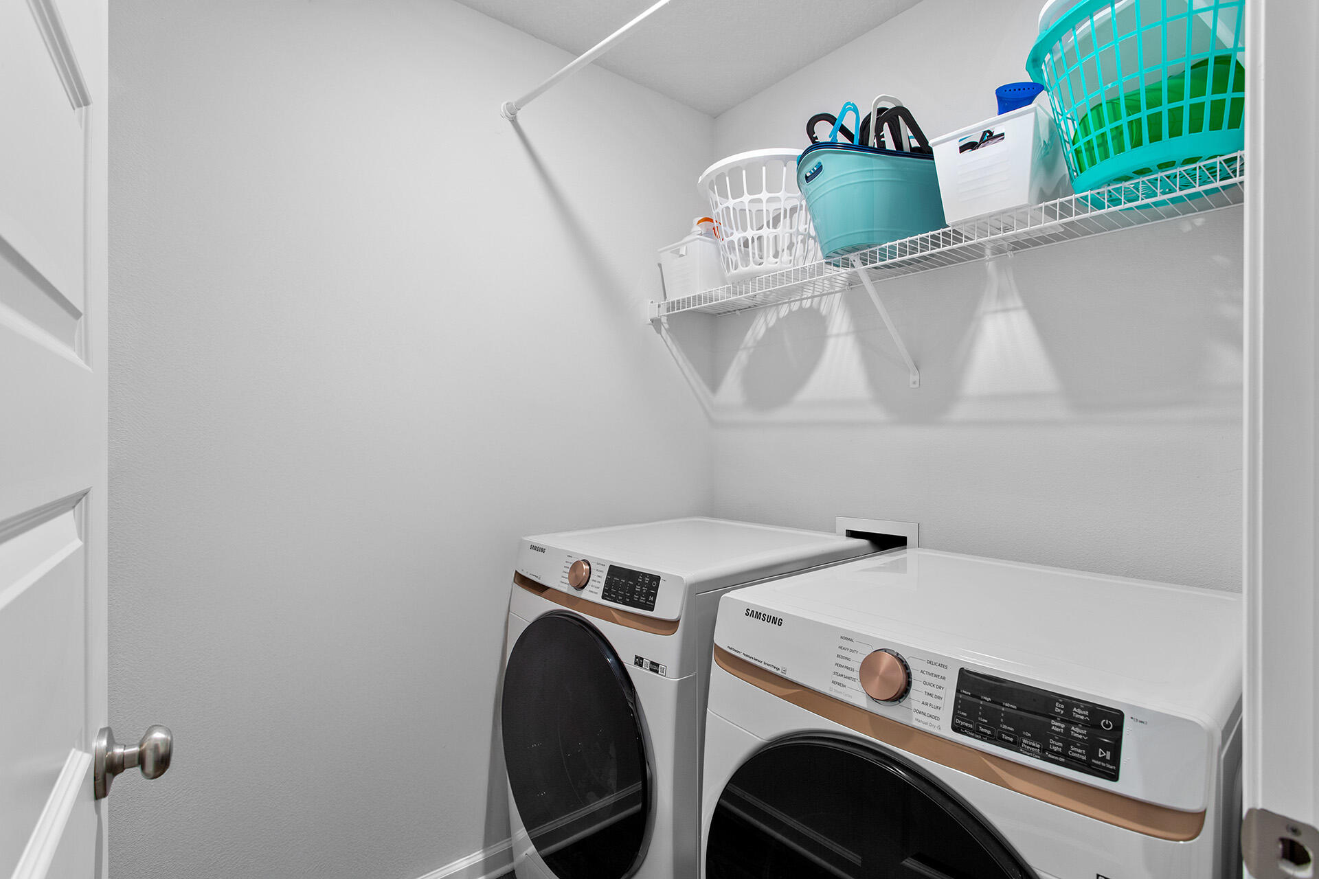 486 Earl Godwin Road Freeport, FL 32439 - Photo 24 of 24 Earl Godwin laundry