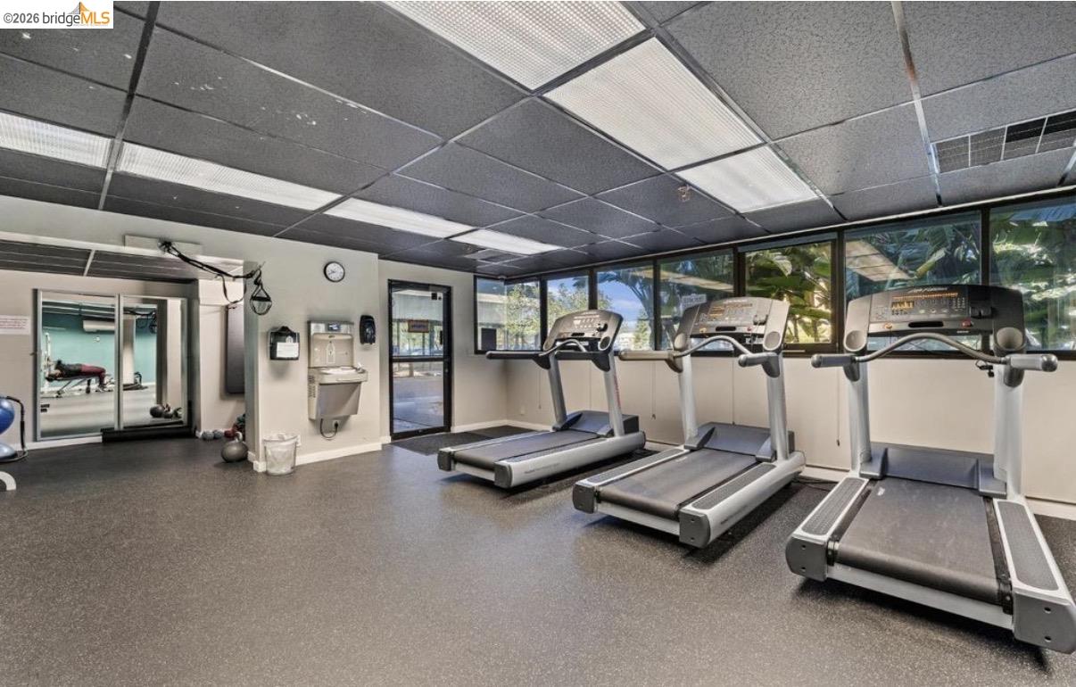 7 Embarcadero, Unit 204 Oakland, CA 94607 - Photo 23 of 27 Gym with a drop ceiling