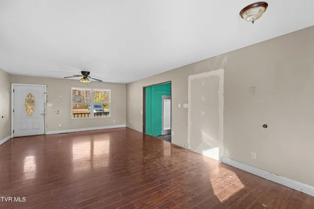 $108,000 | 1930 West Robbins Road, Robbins, TN 37852