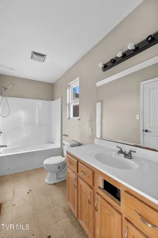 $108,000 | 1930 West Robbins Road, Robbins, TN 37852