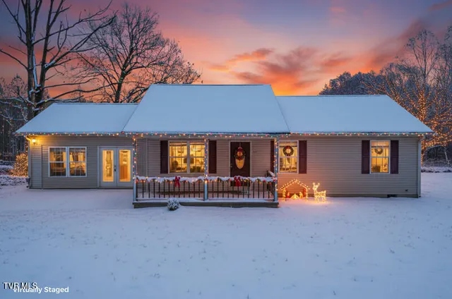 $108,000 | 1930 West Robbins Road, Robbins, TN 37852