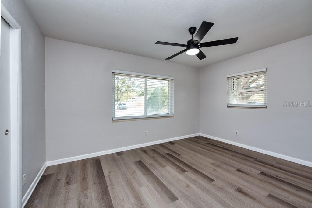 917 18th Street Southwest Largo, FL 33770 - Photo 13 of 41