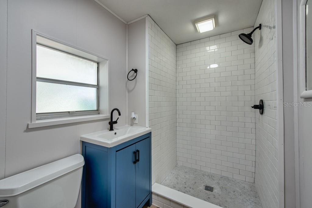 917 18th Street Southwest Largo, FL 33770 - Photo 20 of 41