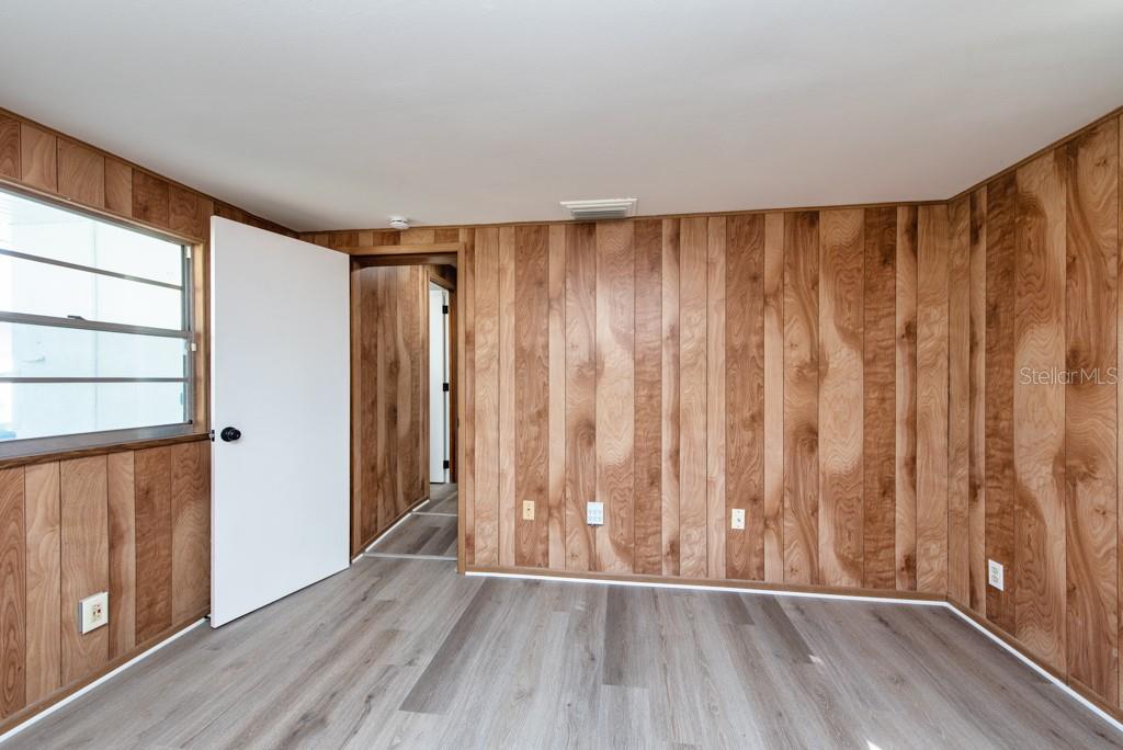 917 18th Street Southwest Largo, FL 33770 - Photo 23 of 41