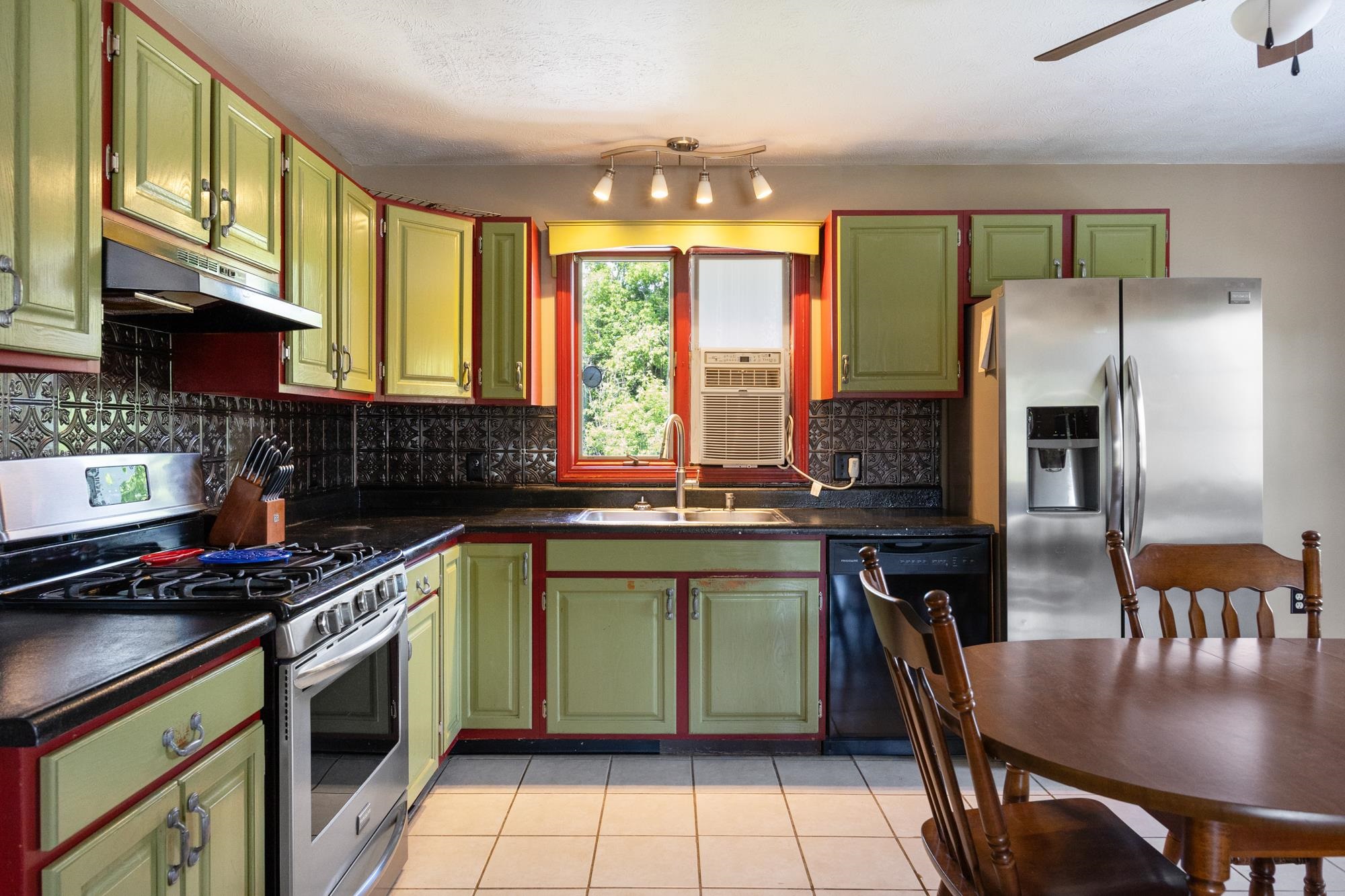43 Bushey Street Swanton, VT 05488 - Photo 13 of 39
