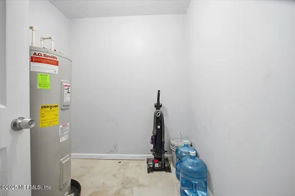a view of utility room