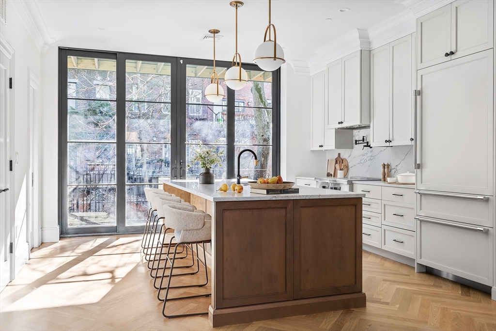 18 Milford Street, Unit 2 Boston, MA 02118 - Photo 2 of 4