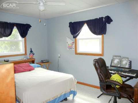 7471 Pittsburg Road Durand, MI 48429 - Photo 9 of 17 20443387-8.JPG