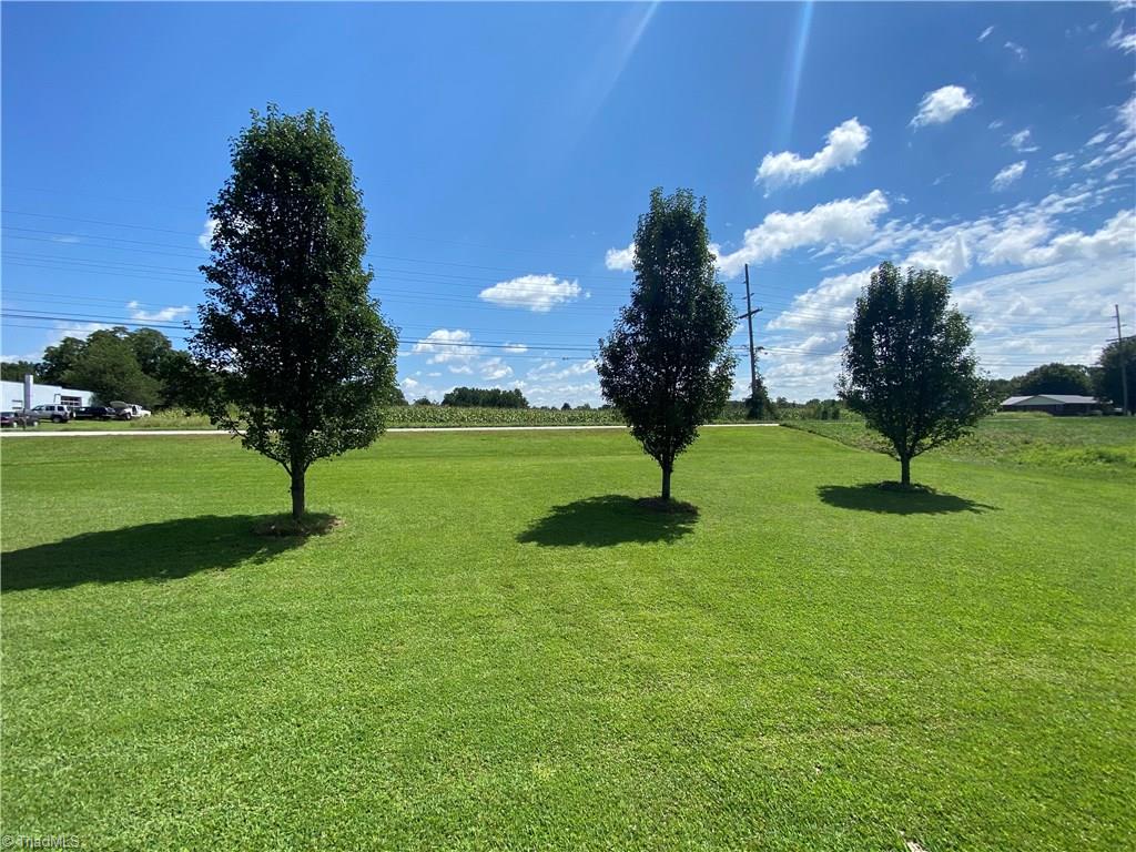 5375 Ridge Road Lexington, NC 27295 - Photo 3 of 24 Gallery Image 3