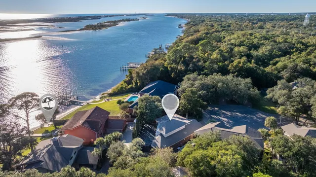 $814,900 | 16 Plantation Oaks, Mary Esther, FL 32569