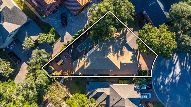 $814,900 | 16 Plantation Oaks, Mary Esther, FL 32569