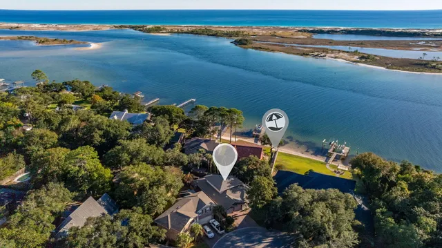 $814,900 | 16 Plantation Oaks, Mary Esther, FL 32569