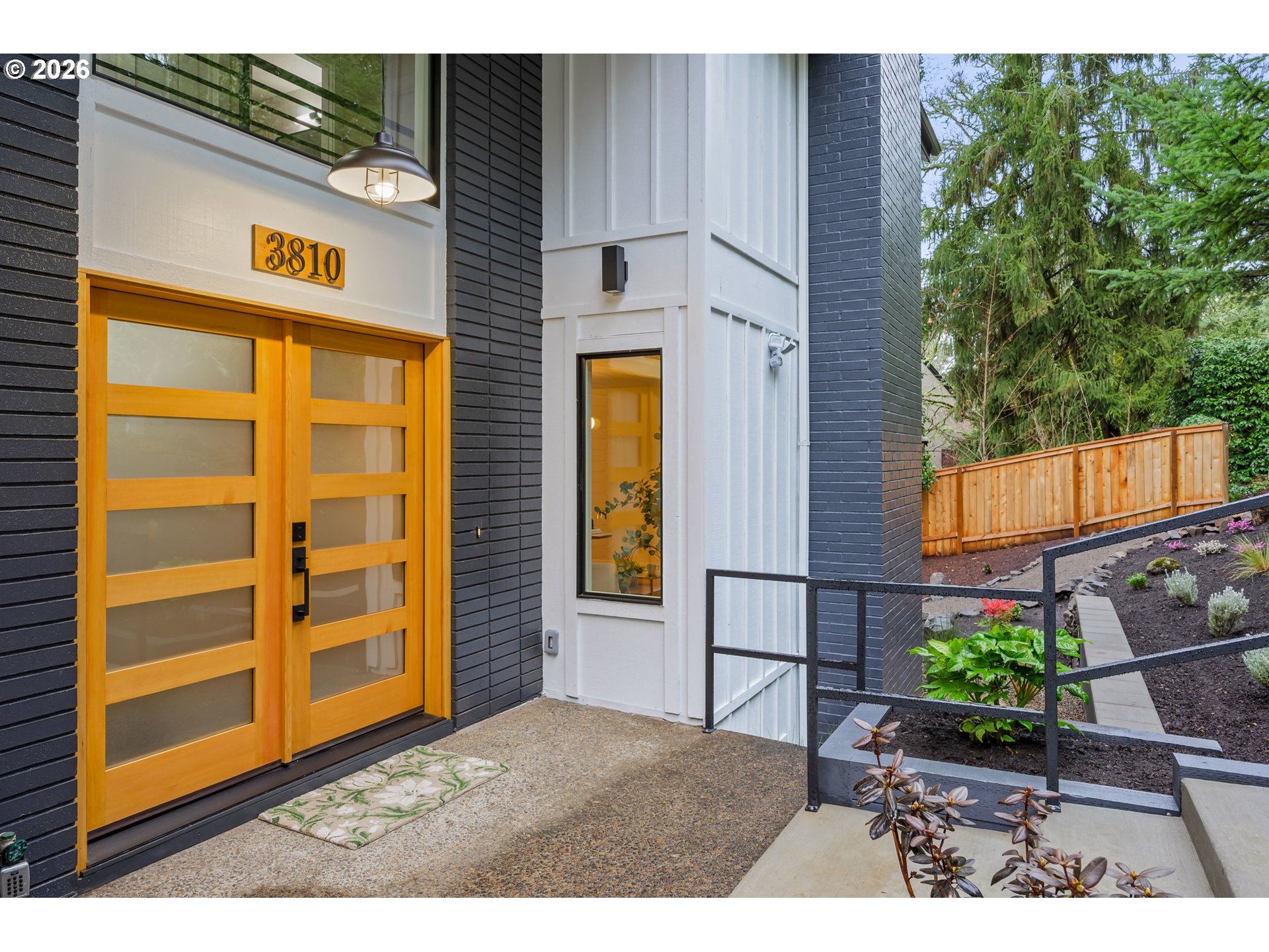 3810 Spring Boulevard Eugene, OR 97405 - Photo 3 of 39