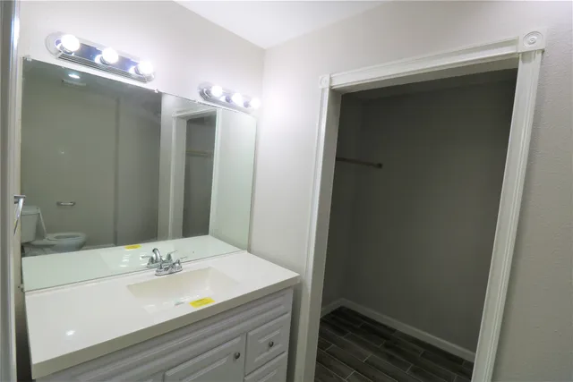 $2,200 | 2705 Wilmington Drive, Dickinson, TX 77539