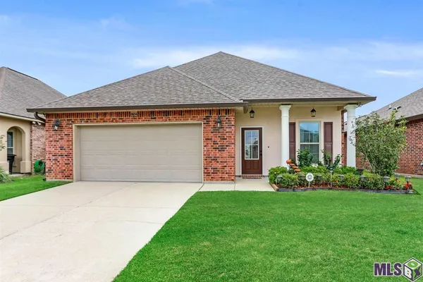 $2,400 | 8604 Abertay Avenue, Baton Rouge, LA 70820